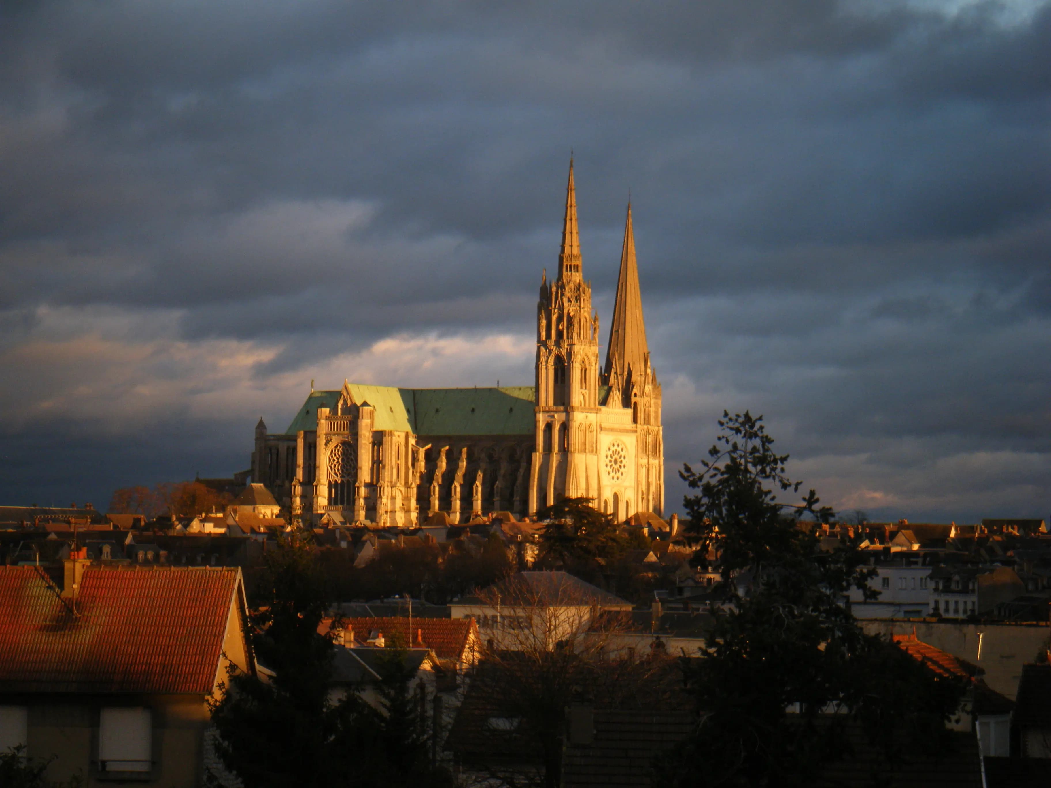 Chartres cathedral at sunset
